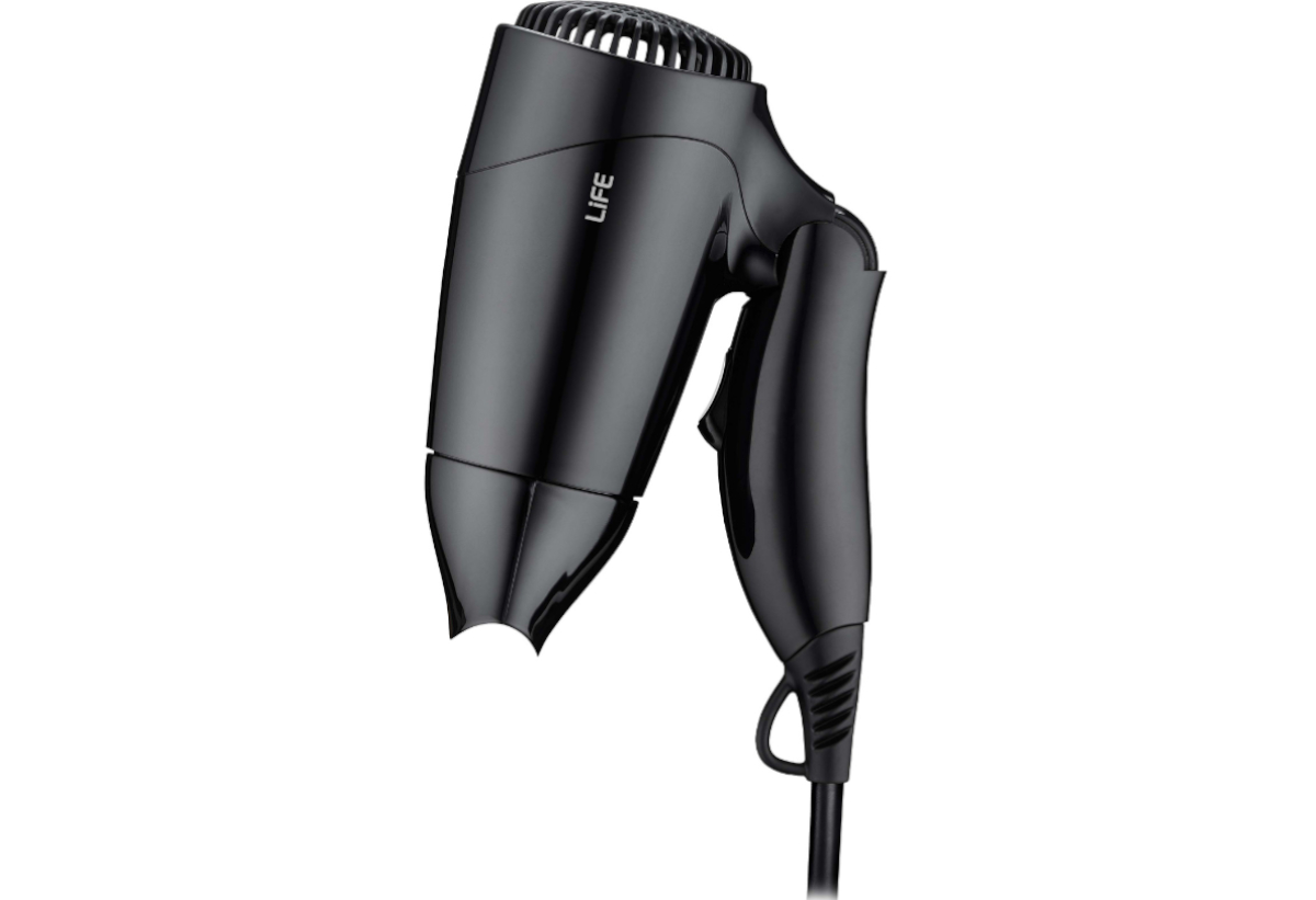 Απεικονίζεται το σεσουαρ μαλλιών 